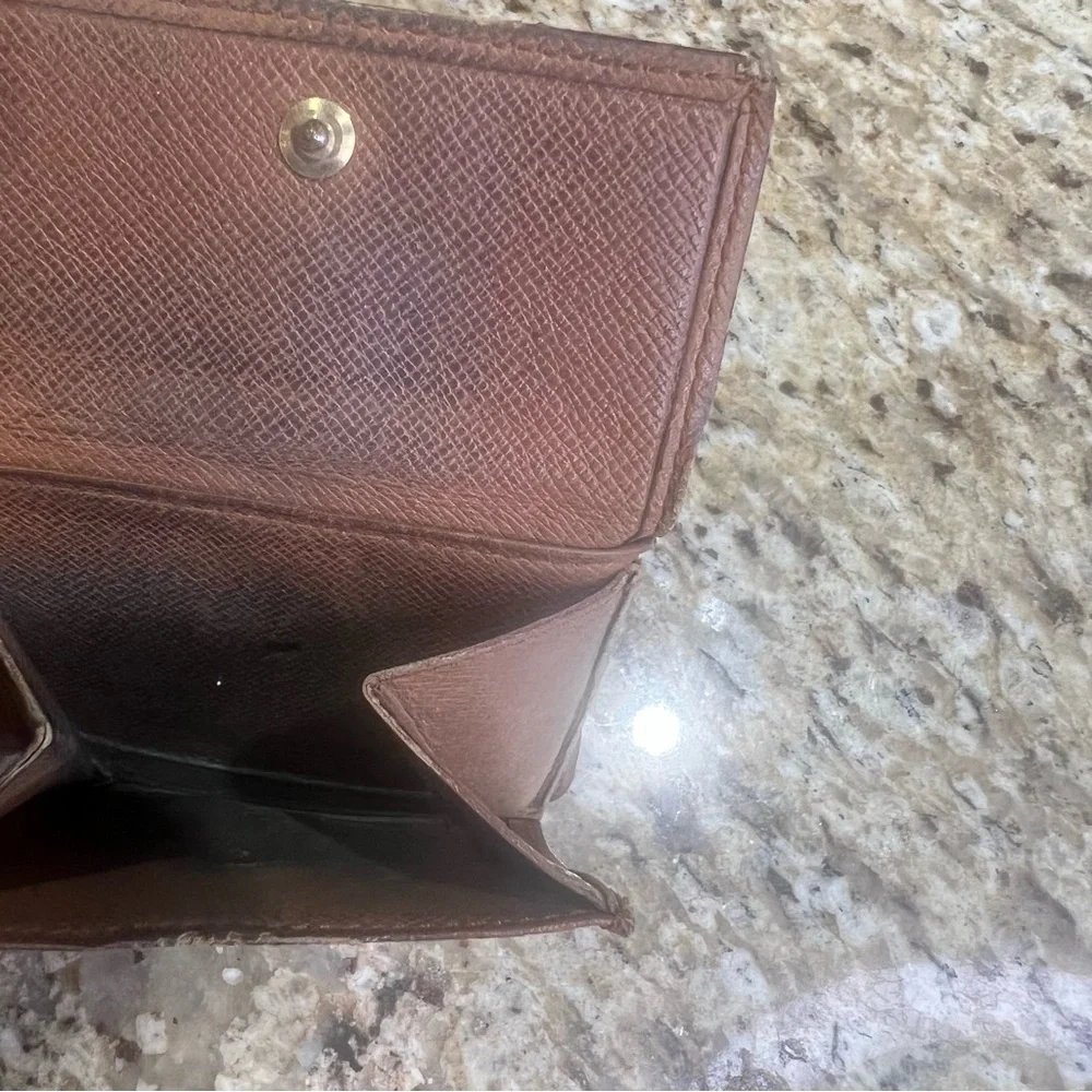 Authentic Vintage LOUIS Vuitton LV Monogram Short Bifold Wallet